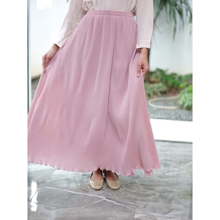 STYLA SKIRT LONG - AYU DYAH ANDARI