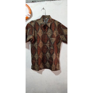 KEMEJA BATIK PRIA LENGAN PENDEK