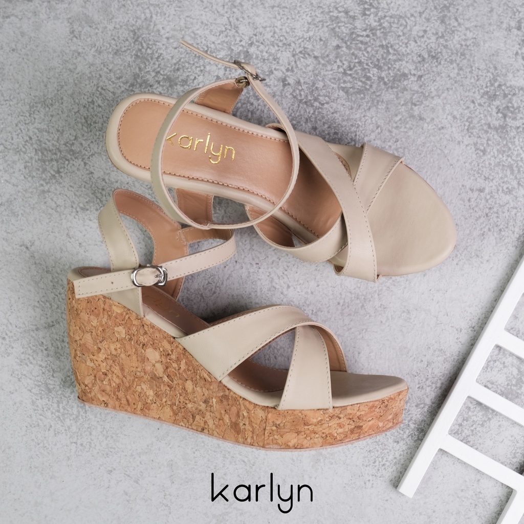 Karlyn Sandra Sandal Wedges wanita
