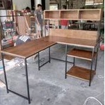 Meja kerja rak letter L jati belanda kombinasi besi hollow galvanis