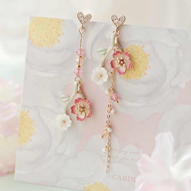 Anting Tusuk Asimetris Bentuk Bunga Peach Blossom Warna Pink Untuk Wanita