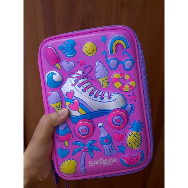 

Tempat Pensil Smiggle