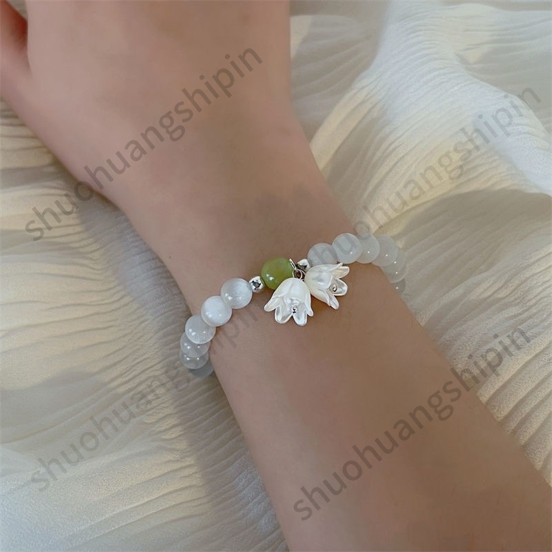 Gelang Tangan Wanita Desain Bunga Lily Simple Elegan Hias Rumbai Lonceng