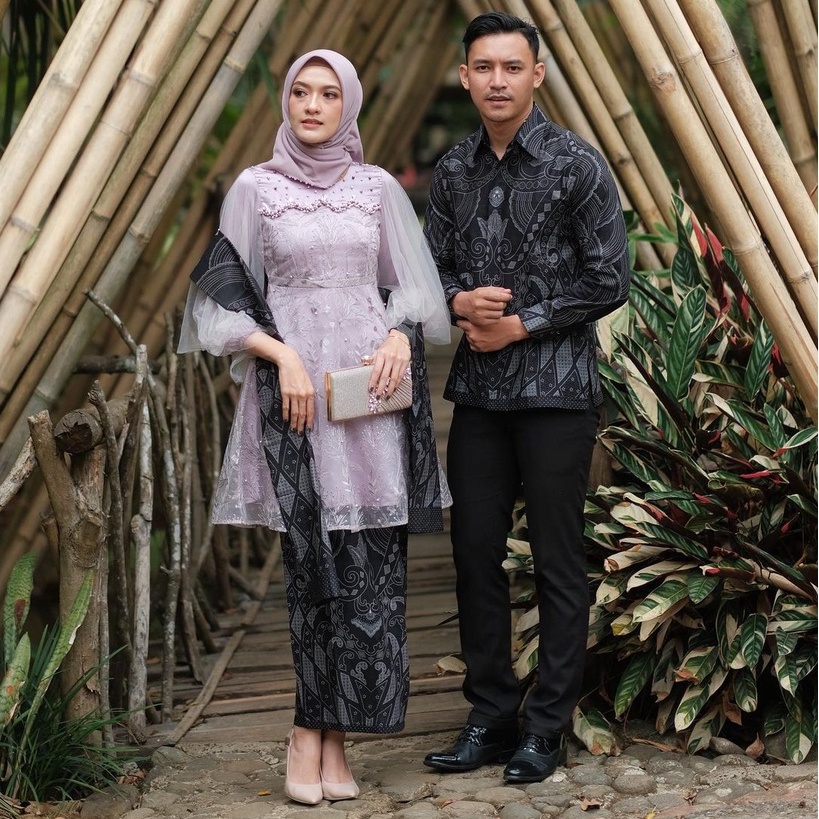 Kebaya Couple Modern Kebaya Wisuda Lamaran Baju Tunangan Batik Brokat Terbaru Baju Couple Pasangan Kondangan