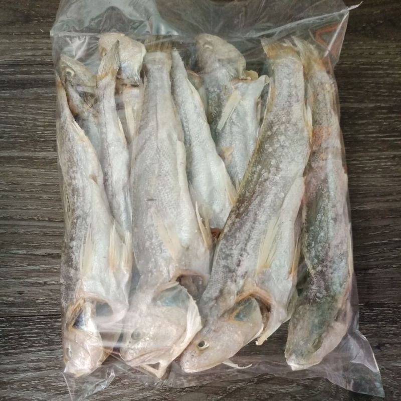 

ikan asin samge belah kemasan 500gram / ikan kepala batu gulama sinaboi bagan riau / segar dari laut seafood