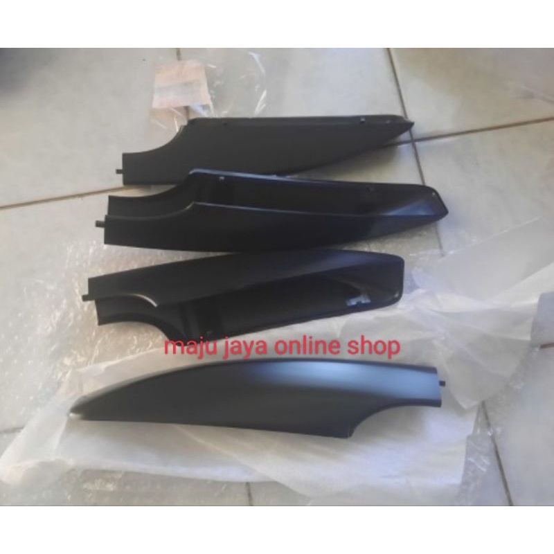 Cap Roof Rail / Cover Roof Atas Sx4 original