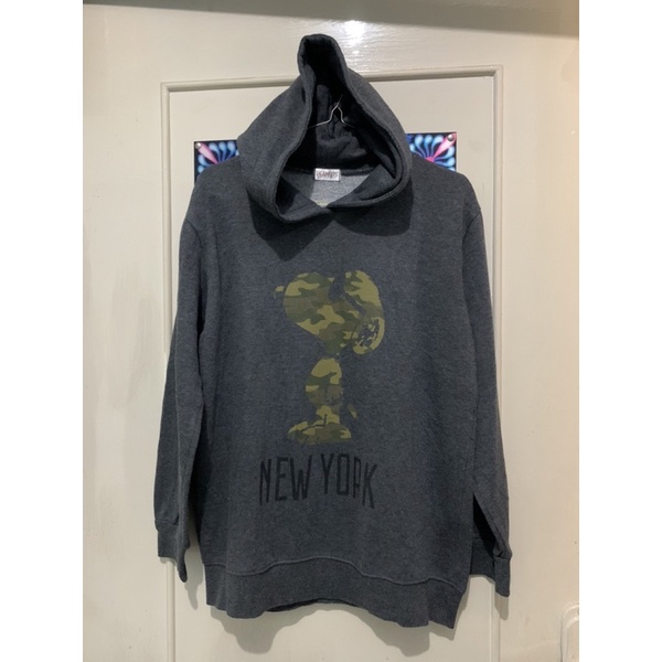 [PRELOVED] hoodie peanuts motif snoopy print army