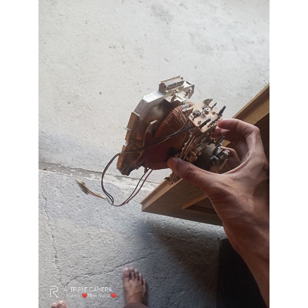 yoke tv Polytron slim 21 xbr