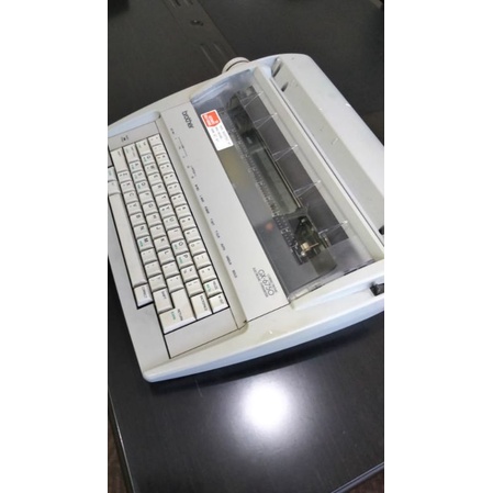 Mesin Tik Elektrik BROTHER GX-6750