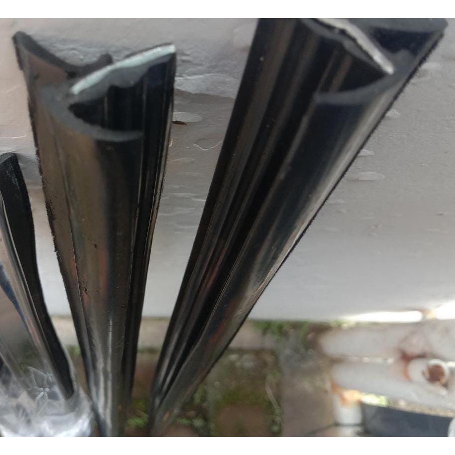 Pelipit Kaca tu Mobil kijang,starlet,charade Panjang 85cm, 90cm, 105cm satuan AST