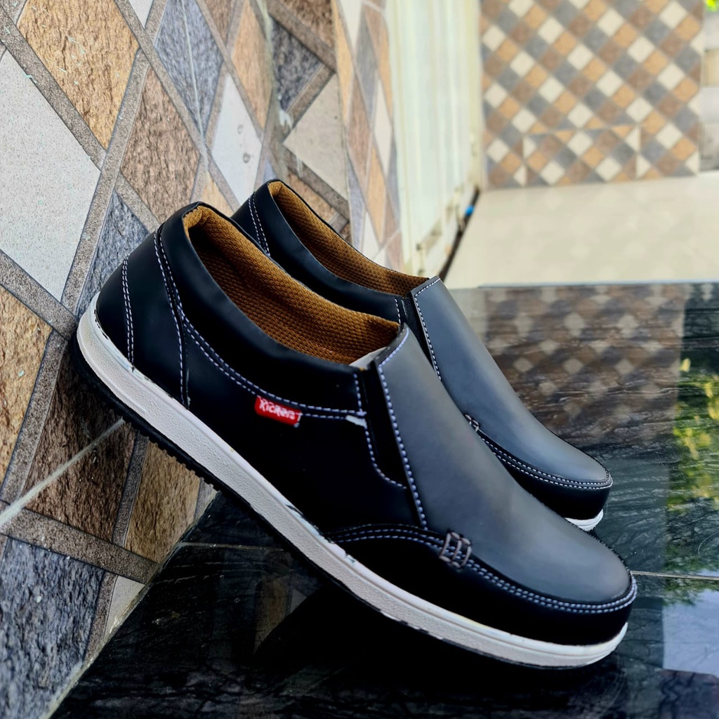 SEPATU KASUAL SEPATU KANTOR SEPATU SANTAI JNC Santri 05