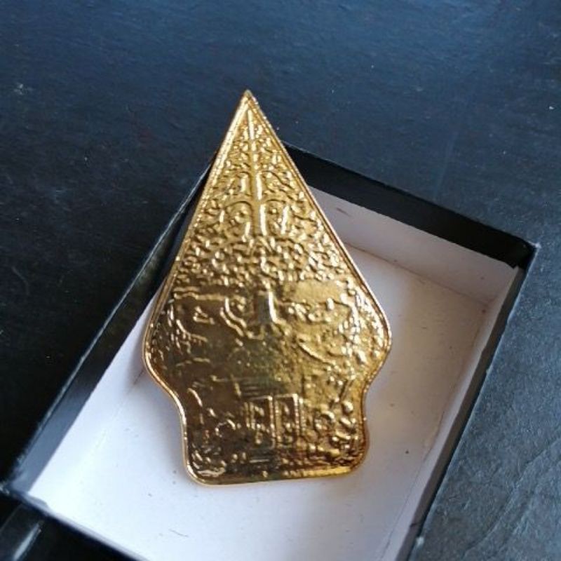 Bros Pin Gunungan Wayang