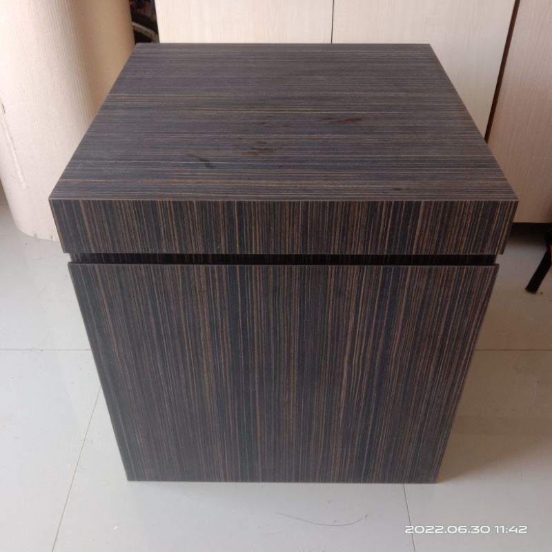 Kabinet wastafel gantung / lemari wastafel gantung / box wastafel gantung / lemari finish hpl