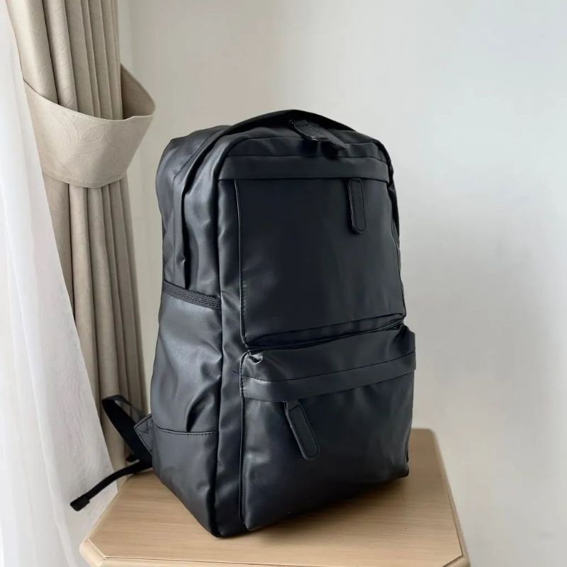 ZRA MAN LEATHER BACKPACK