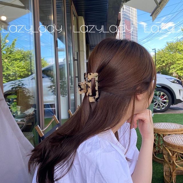 JEPIT KLIP RAMBUT KOTAK MEDIUM JUMBO GLOSSY MOTIF LEOPARD MARBLE JEPITAN SQUARE RECTANGLE PERSEGI PANJANG HAIRCLIP HAIR CLIP CLAW CAKAR JEDAI CEPOL KOREA AKSESORIS KOREAN WANITA ANAK TEBAL KUAT KETAT HAIRCLAWs