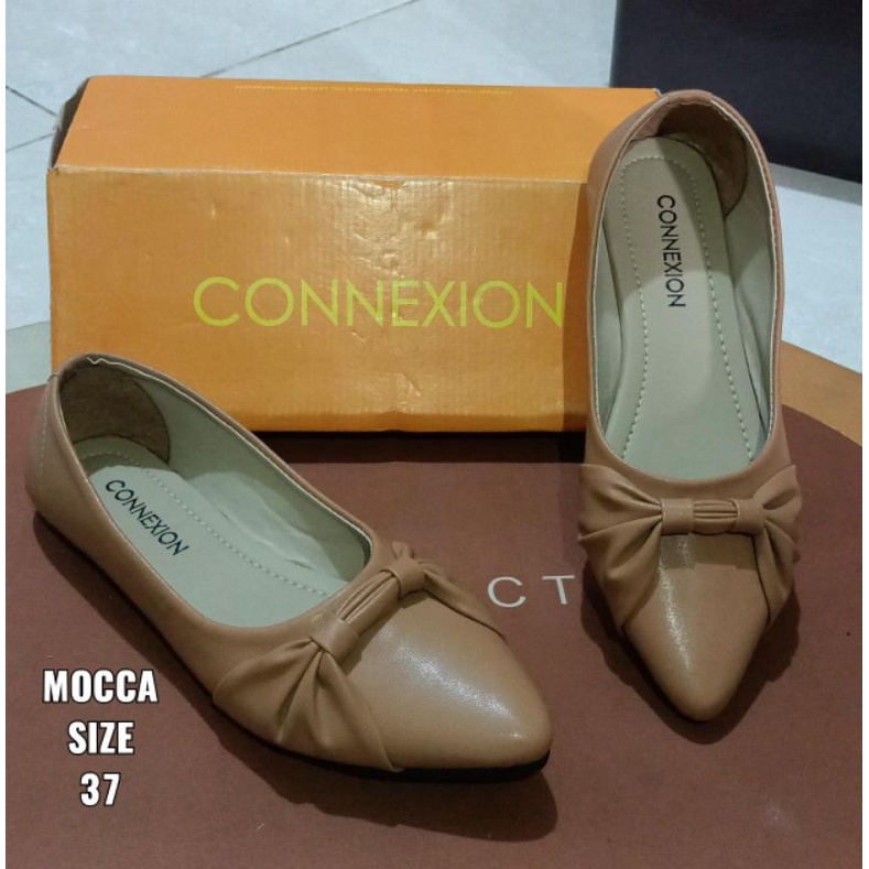 Sepatu wanita connexion