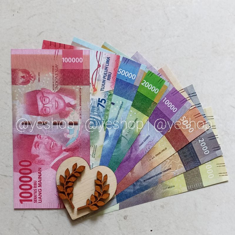 Uang mainan replika uang palsu untuk ditempel di mahar