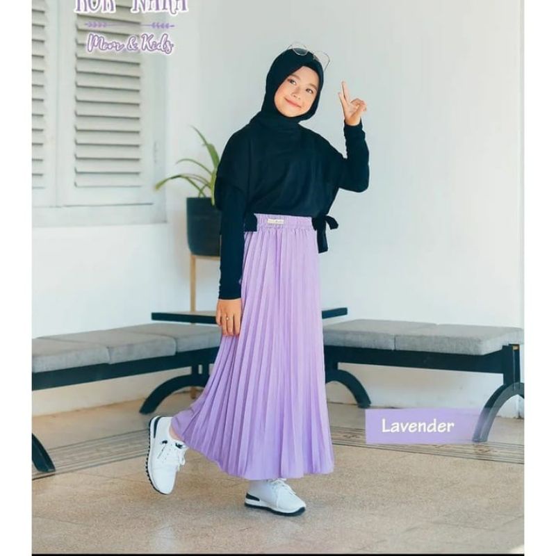 ROK PLISKET POMPOM 4-10TAHUN  / ROK PLISKET ANAK TANGGUNG PEREMPUAN / ROK PLISKET ANAK / PLISKET ROK ANAK / ROK ANAK PEREMPUAN TERLARIS / ROK PLISKET / PAKAIAN ANAK PEREMPUAN / BAWAHAN ANAK PEREMPUAN / ROK ANAK TANGGUNG / ROK PLISKET ANAK TANGGUNG