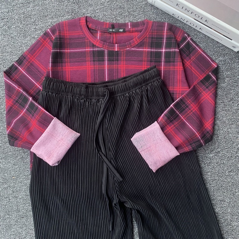 ONE SET Setelan Kaos dan Kulot-Set E