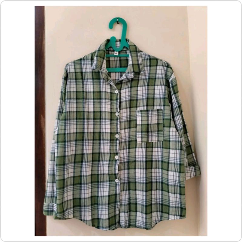 kemeja kotak flannel hijau
