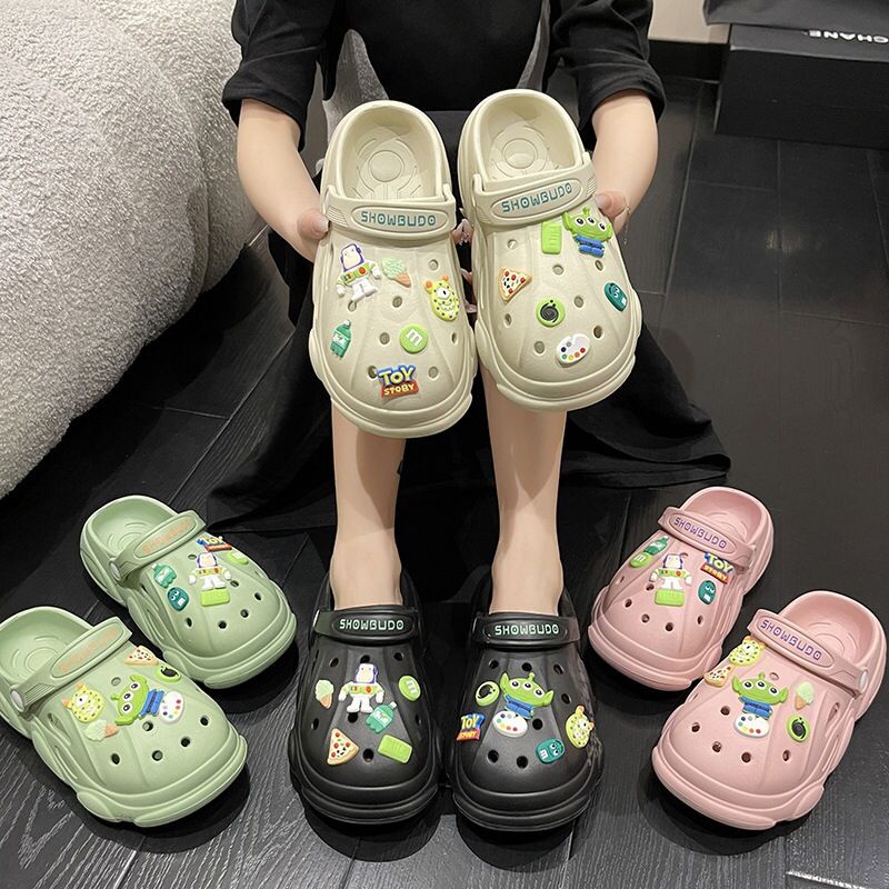 TOPGROSIR TG1609 Sandal Kodok Wanita Motif Toy Story Bahan Karet Impor Anti Slip