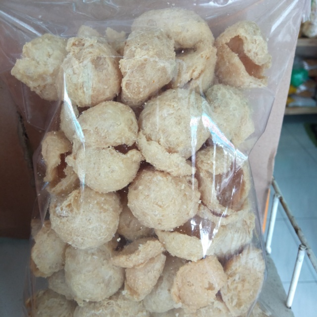 

Kripik Tahu Walik | Camilan Keripik Tahu Walik Goreng | Snack dan Camilan Kiloan ONLINA