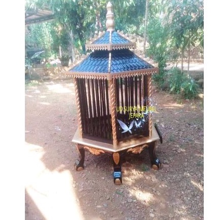 Kandang sangkar besar hewan hias burung ayam bahan kayu jati ukir Jepara