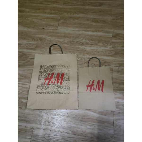 

PAPERBAG HnM Original Store