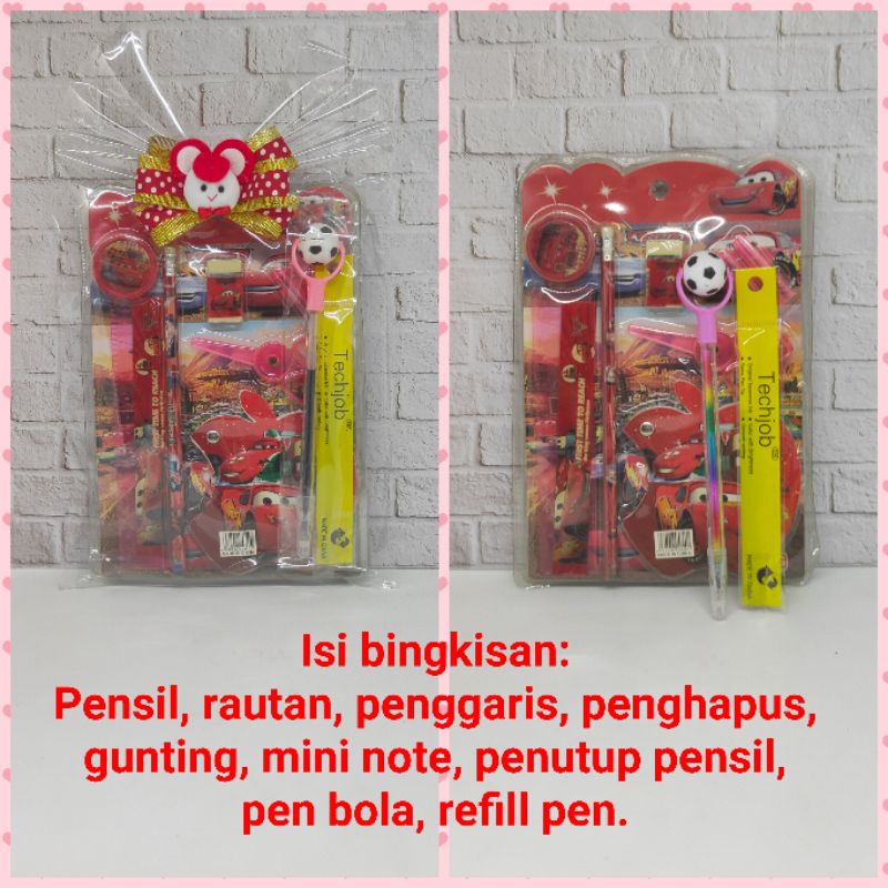 

Bingkisan Alat Tulis 9 Item (pensil, rautan, penggaris, penghapus, mini note, gunting, penutup pensil, pen bola, refill pen)