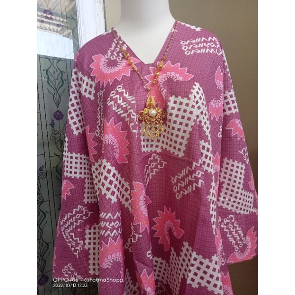 Baju Bodo modern adat Bugis Makassar, baju lakbu, baju adat