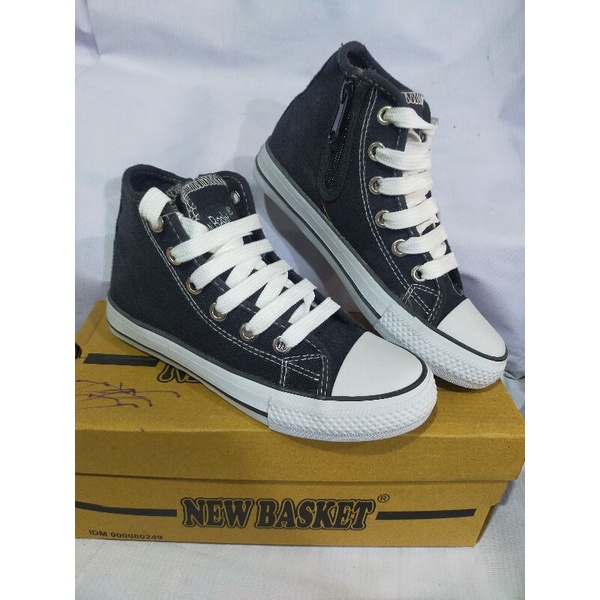 Sepatu sekolah warrior NB/NB New basket Resleting samping hitam putih tinggi