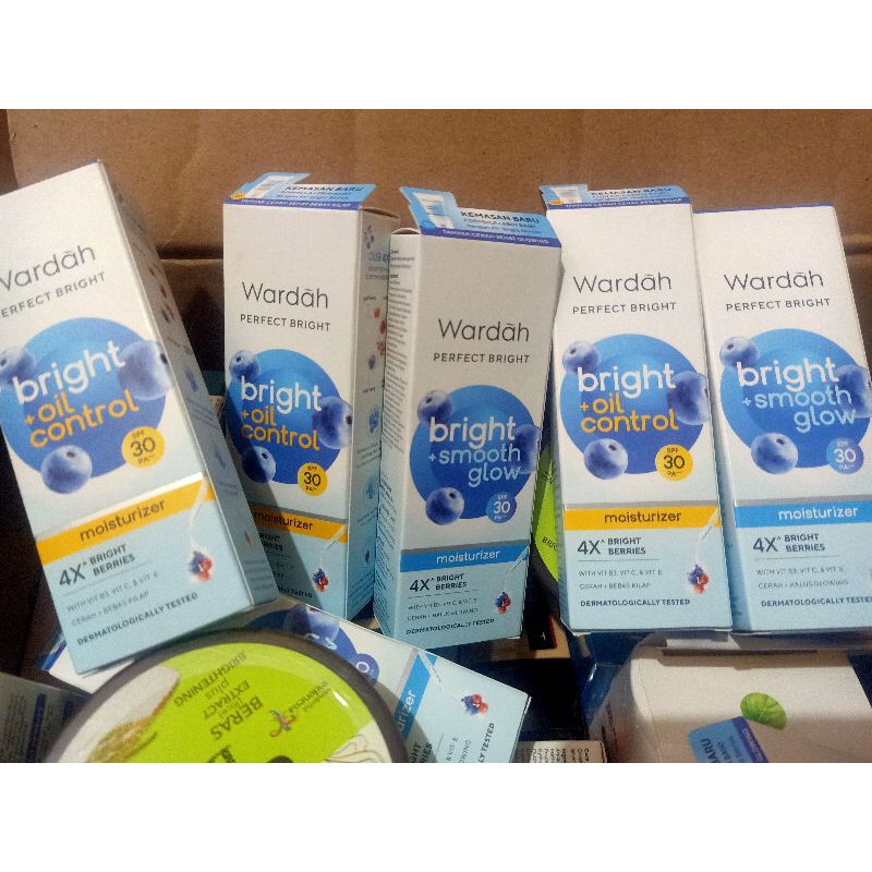 Pelembab Wardah Perfect Bright