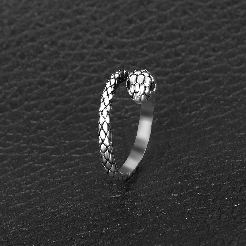 Cincin Model Terbuka Bentuk Ular Warna Hitam Silver Gaya Retro Unik Untuk Pasangan