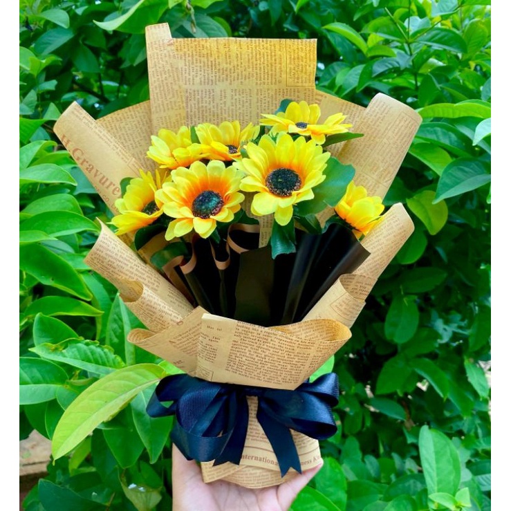 

BUKET Bunga matahari/kertas cellophane/mewah/hadiah laki laki/paket/bingkisan Snack Ulang Tahun/Ultah/ Wisuda/Kado/Hadiah Pacar/sahabat/Sidang skripsi/seminar/santunan anak yatim