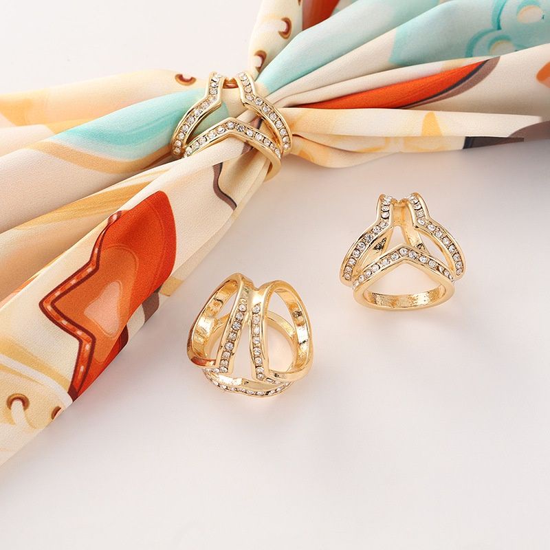 B16 Ring jilbab diamond segitiga
