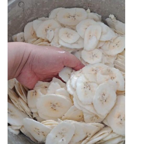 

IdR7d7C--KERIPIK PISANG ORIGINAL (100gram)