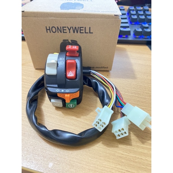 Saklar Set  Saklar Kiri Kanan Honeywell Kanan Domino Thailand Saklar Honeywell universal all motor