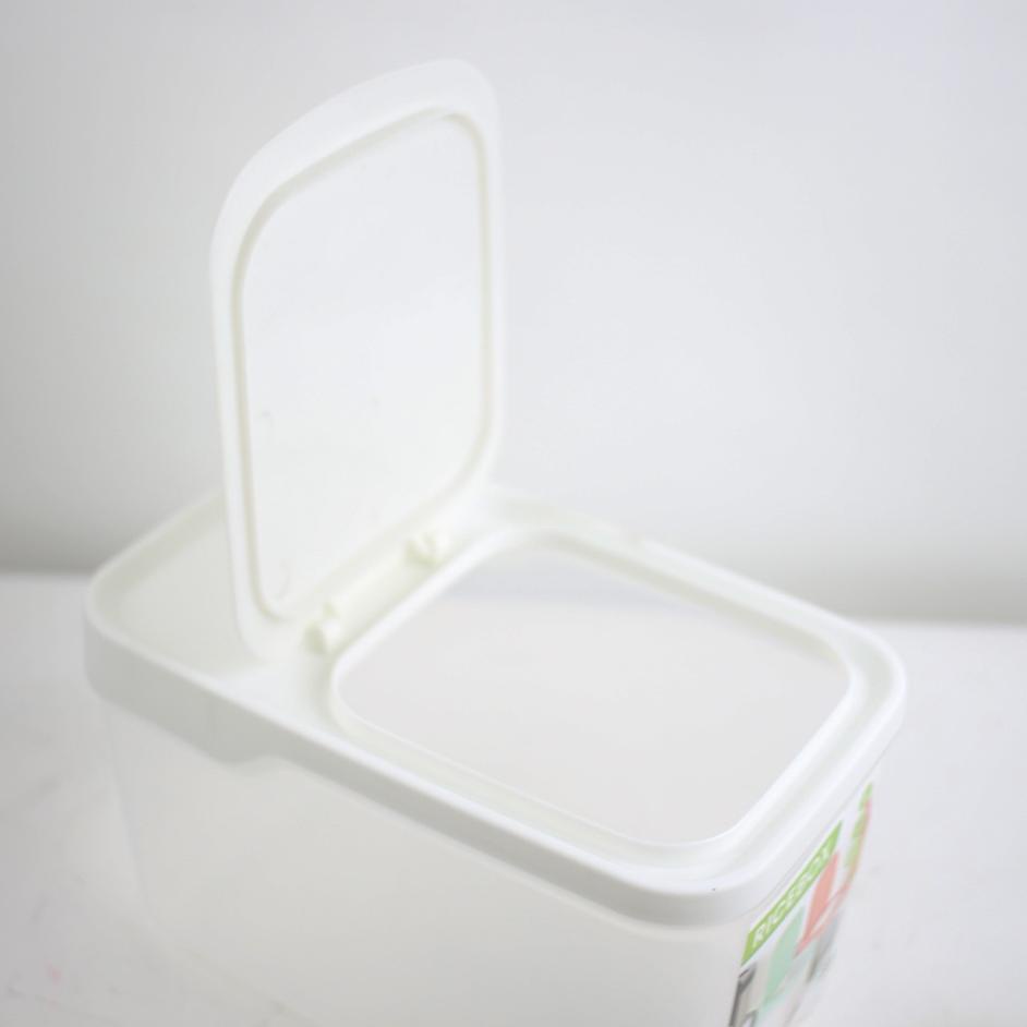 Z1H0 Tempat Beras Rice Box Kiara 5 kg CJP  Gelas Takar - Random Warna Model Baru