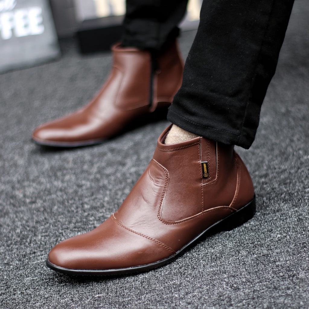 Sepatu Boots Pantofel Kulit Asli Formal Resleting Kerja Hitam Pria Abrhm Fox