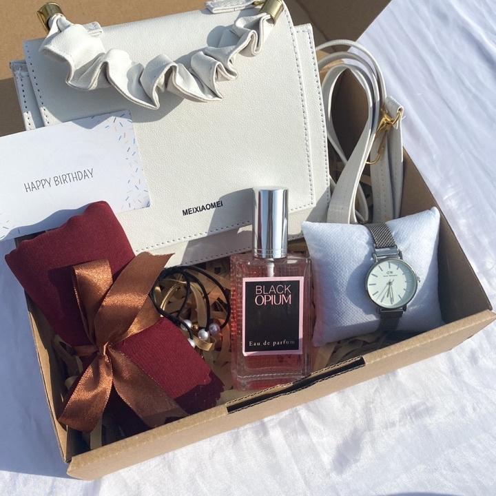 

Promosi Spesial--[MEIXI BAG]HAMPERS TAS JILBAB CEWEK/KADO PACAR/KADO ULANG TAHUN CEWEK/KADO ANNIVERSARY/KADO VALENTINE/KADO WEDDING/KADO WISUDA/HADIAH CEWEK