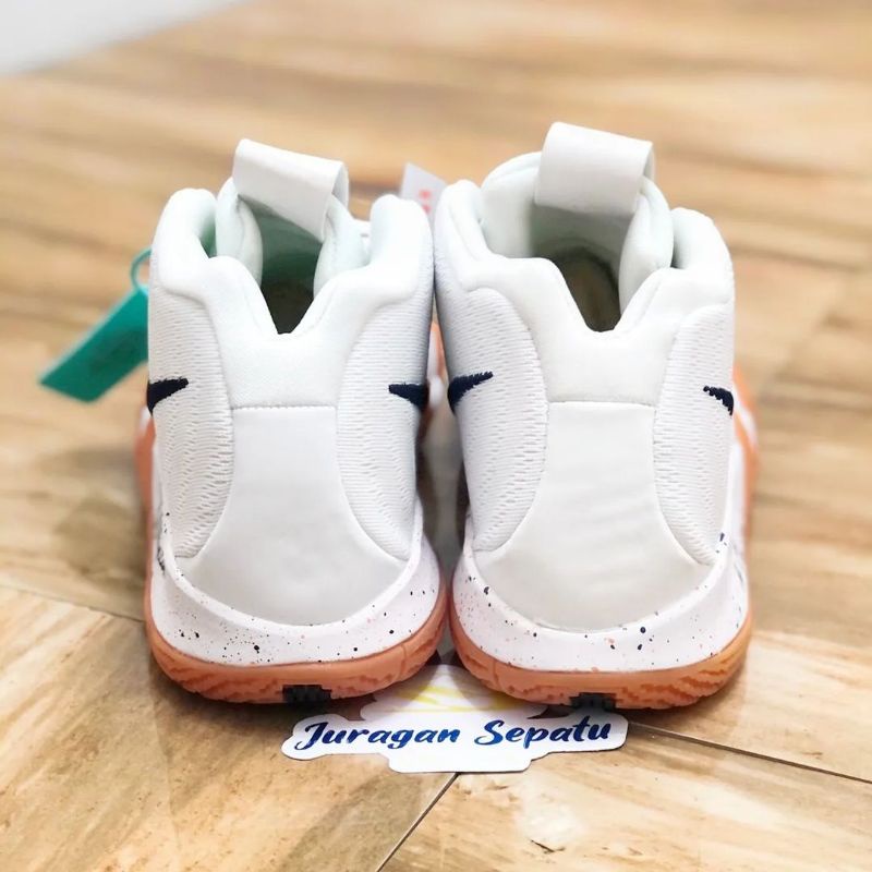 Nike Kyrie 4 &quot;Uncle Drew&quot;