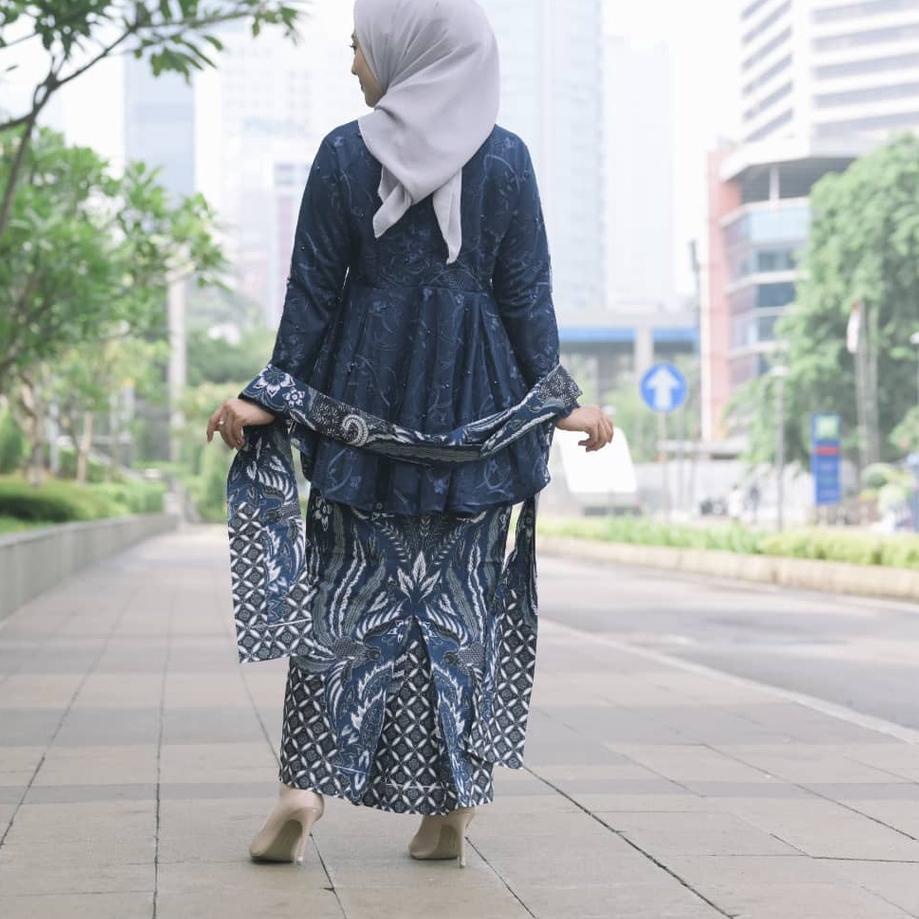 Chekout Batik Couple Modern Couple Modern Kebaya Tunik Couple Tunangan Wisuda Kondangan Lamaran Bati