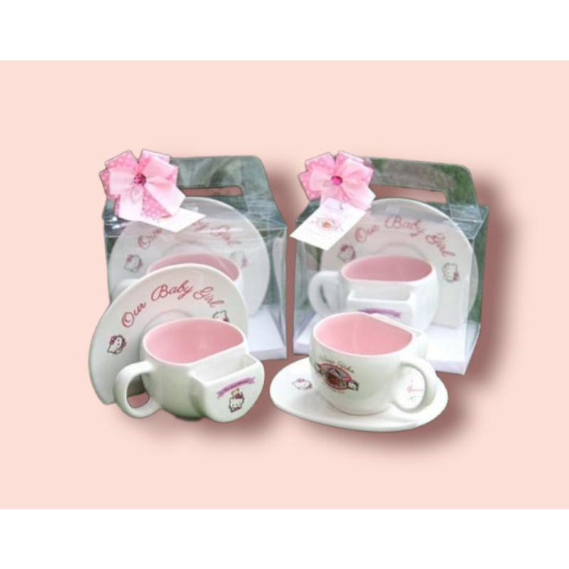 

Kotak Mika hampers 16x10x13 tebal 0.18mm MIKA BANCI