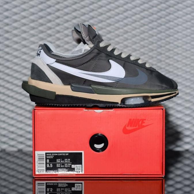 SEPATU NIKE ZOOM CORTEZ SP 4.0 SACAI BLACK GREY SEF6546EW
