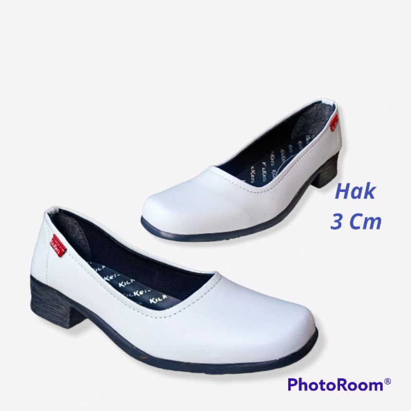 PS3P Sepatu Pantofel Wanita Putih Polos Hak 3 Cm Heels Formal Kerja Bidan Perawat