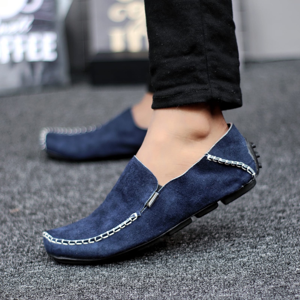 Sepatu Slip On Casual Kulit Asli Kerja Santai Hitam Pria Abrhm Mocsue