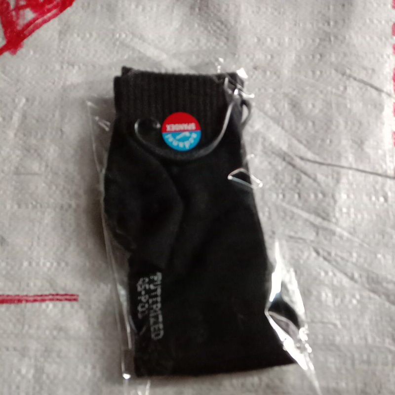 kaos kaki sport ,olah raga , sekolah , pria , wanita , untuk ke kantor , hitam , putih hitam tinggi semata kaki