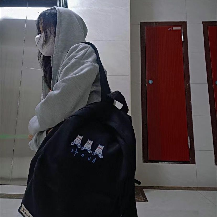 ☎✤Sera asli perguruan tinggi gaya anti-pencurian niche mahasiswa perempuan ringan sederhana beruang bordir tas sekolah ransel kanvas