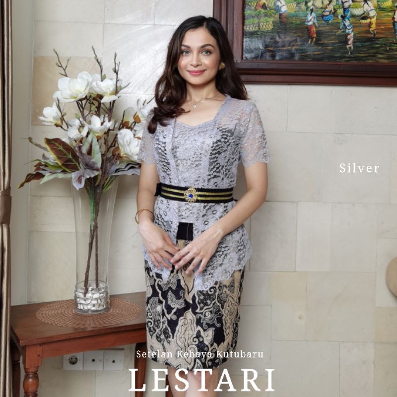 Setelan Kebaya Kutubaru Modern Lengan Pendek Brokat Lestari