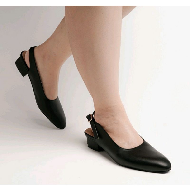 ORIGINAL Sepatu Kerja Wanita Ukuran Besar 41.42.43.44.45 Pantofel Lancip Kantoran Kulit Leather Black Cantik Kaki Gemuk JUMBO